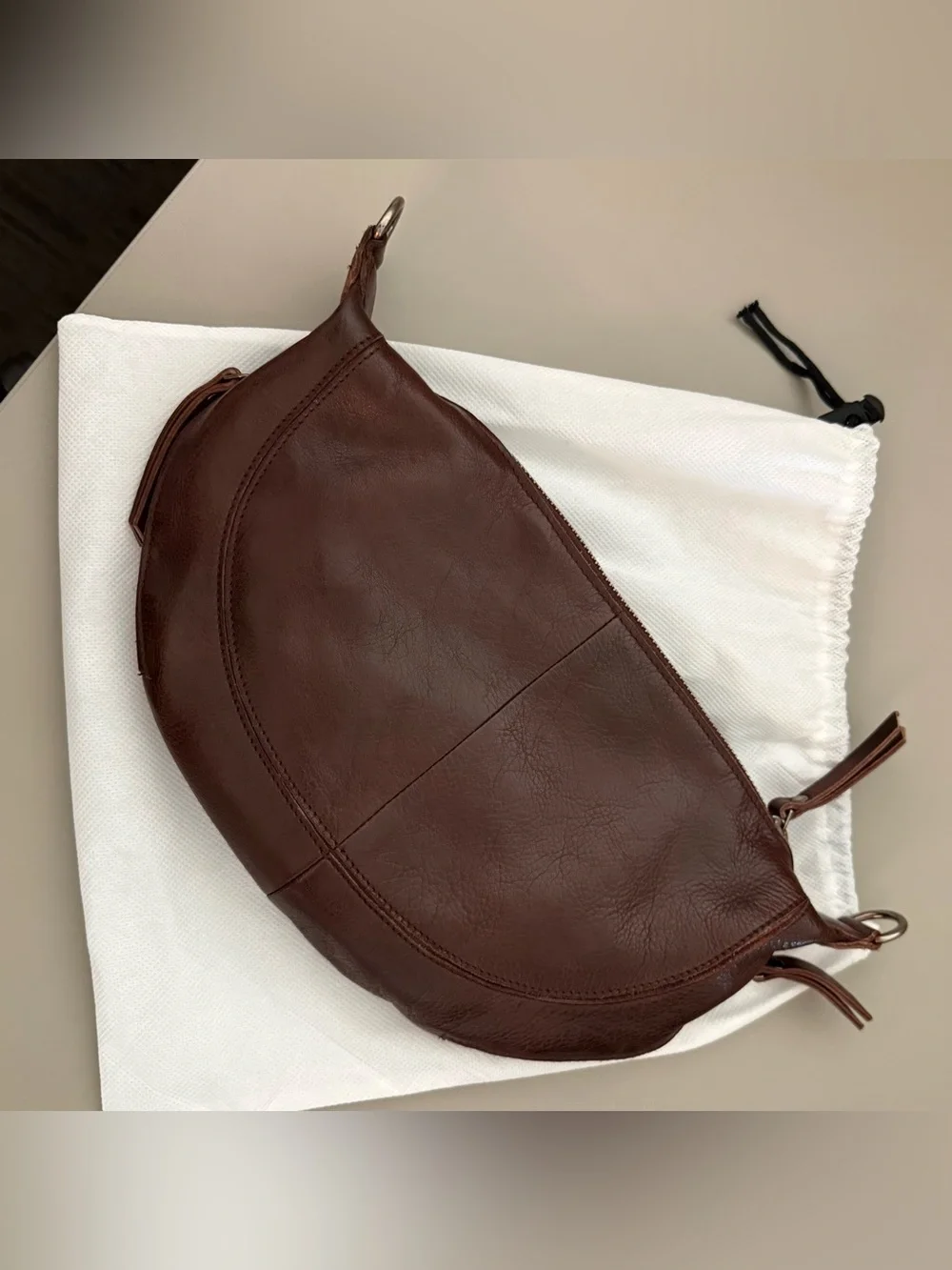 Latico Leathers Crosby Sling Crossbody in Soft Brown Leather 🐻 - Picture 4 of 13